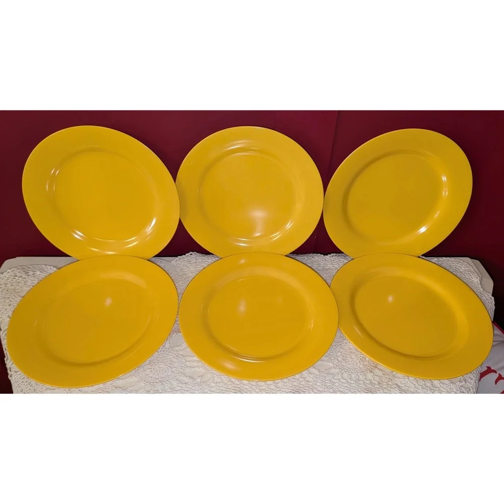 Yellow Melamine Vintage Elan Dinnerware Set 18 Pc MCM plates bowls excellent lot